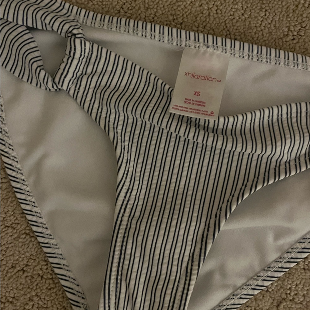 Bikini set - Picture 3 of 6